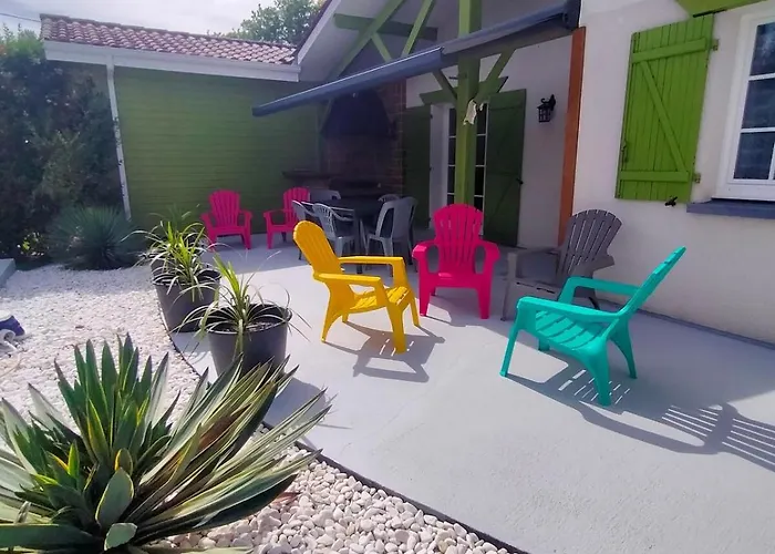 بيت للعطل Au Calme Avec Piscine Privee Entre Bordeaux Et Lacanau Ocean Brach